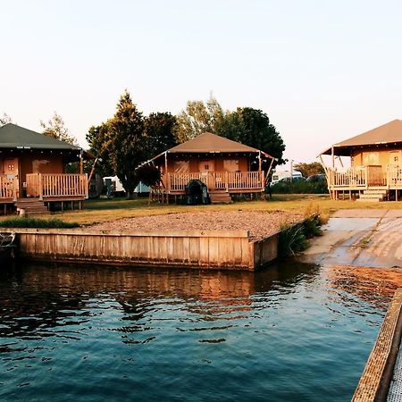 Luxury Lake Lodge Alphen  Εξωτερικό φωτογραφία